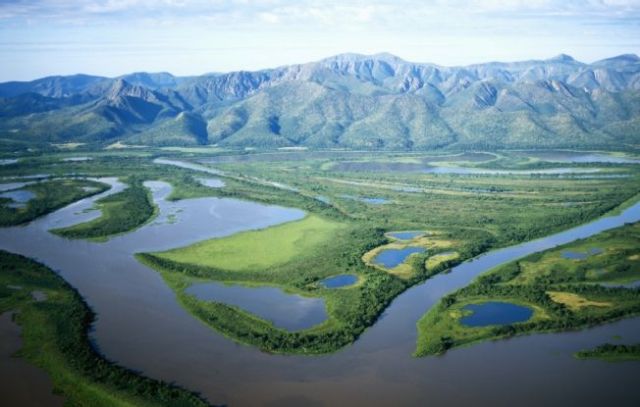 http://www.icstrvl.ru/data/2012/12/17/610753601/3Pantanal,%20floodlands,%20aerial%20view_Nat%20Ph..todisc_200250771-001-652x415_17.jpg