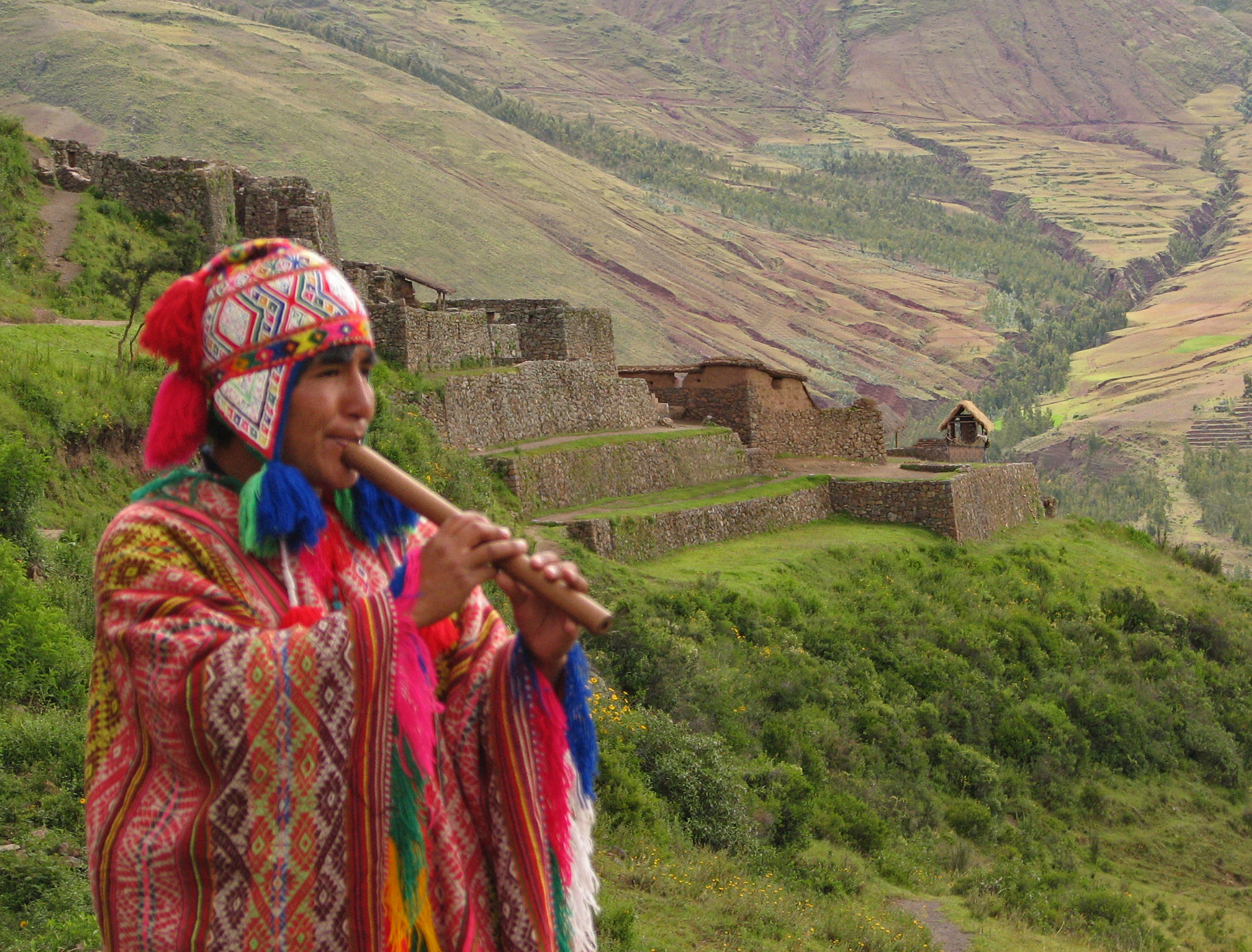 Быт в южной америке. Перуанцы народ Южной Америки. Инки кечуа Перу. Народ Южной Америки индейцы кечуа. Индейцы Мачу Пикчу.